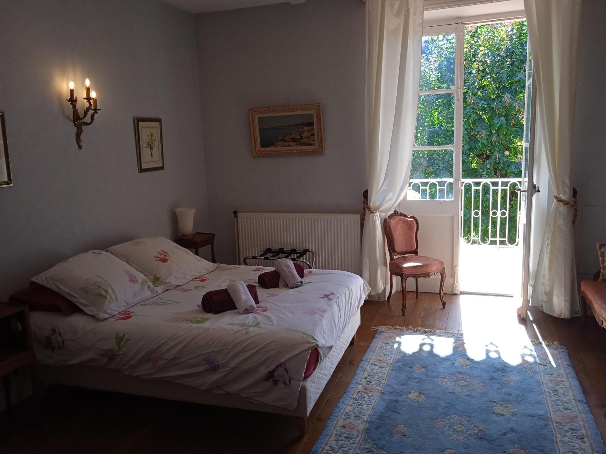 Maison Calme Avec Piscine Entouree De Son Parc Quintenas Dış mekan fotoğraf